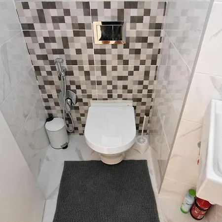 Apartment Greek Quarter Flat Two Br Next To Sea Garden *